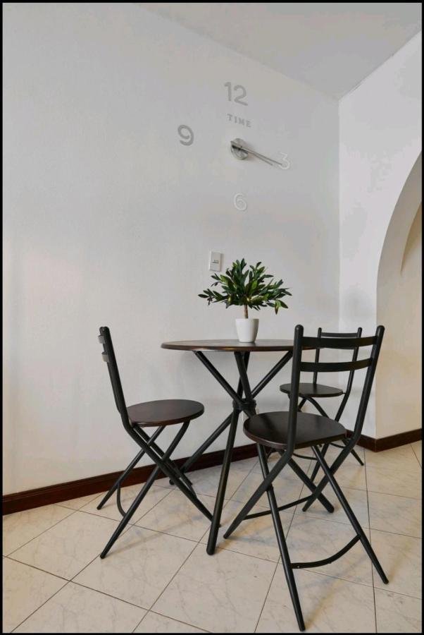Apto Idoneo Para Descansar Muy Central En El Poblado Apartment Medellin Ngoại thất bức ảnh